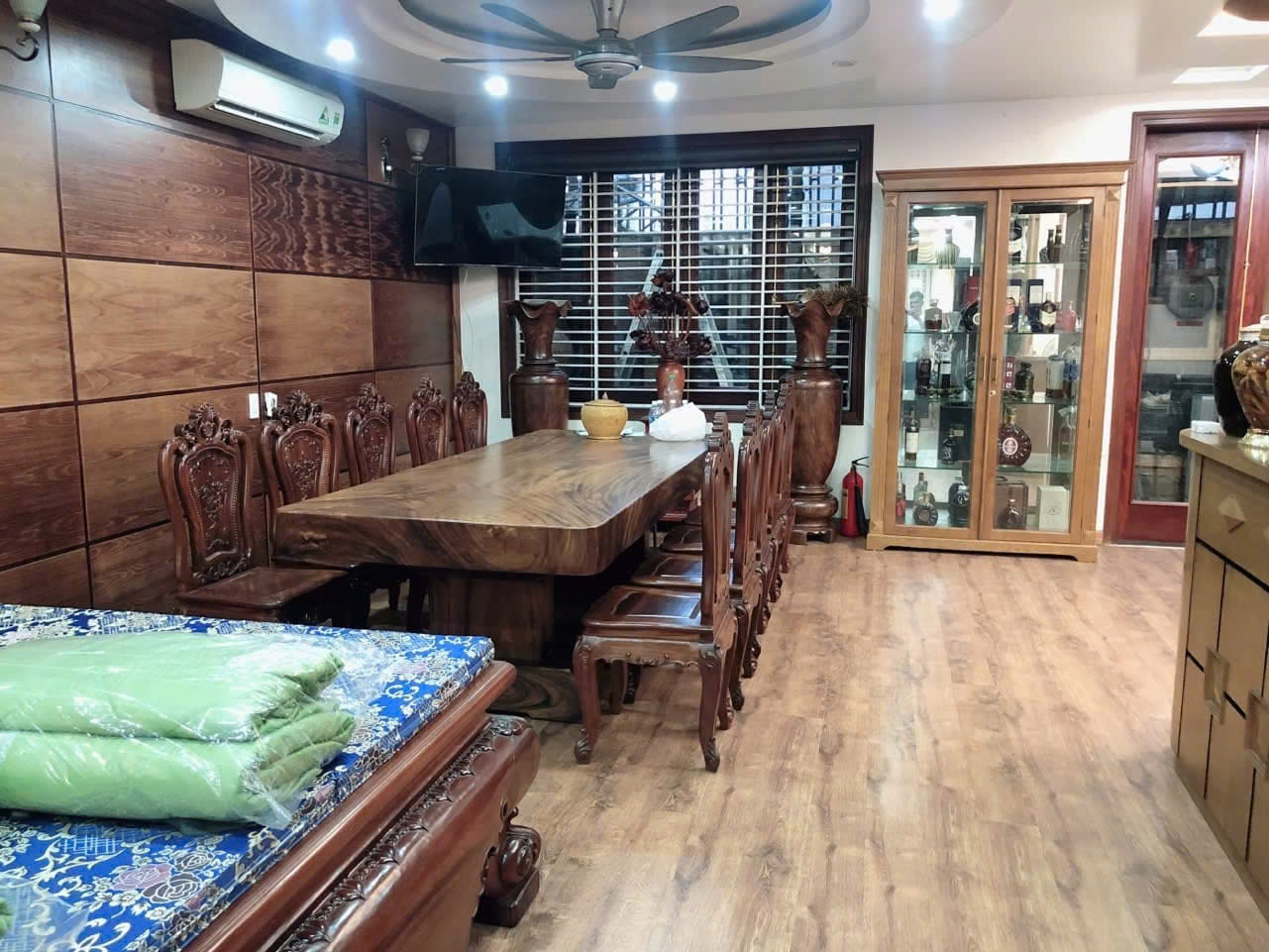 BÁN BIỆT THỰ KĐT VĂN PHÚ, HÀ ĐÔNG - 246M² - MT 9.2M - VỈA HÈ ĐÁ BÓNG - KD SẦM UẤT - 45 TỶ - Ảnh 1